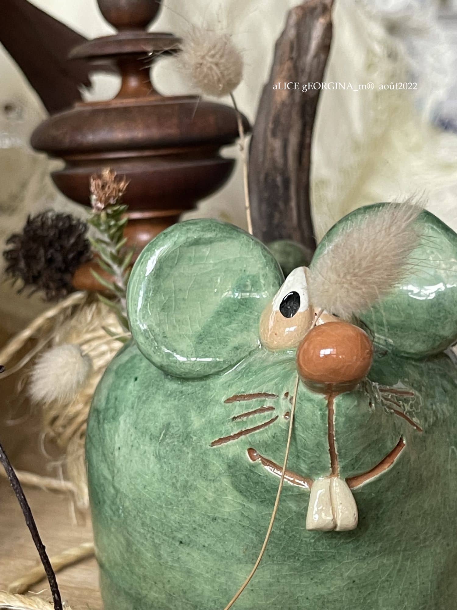 Arrangement d'objets chinés de seconde main, la rentrée